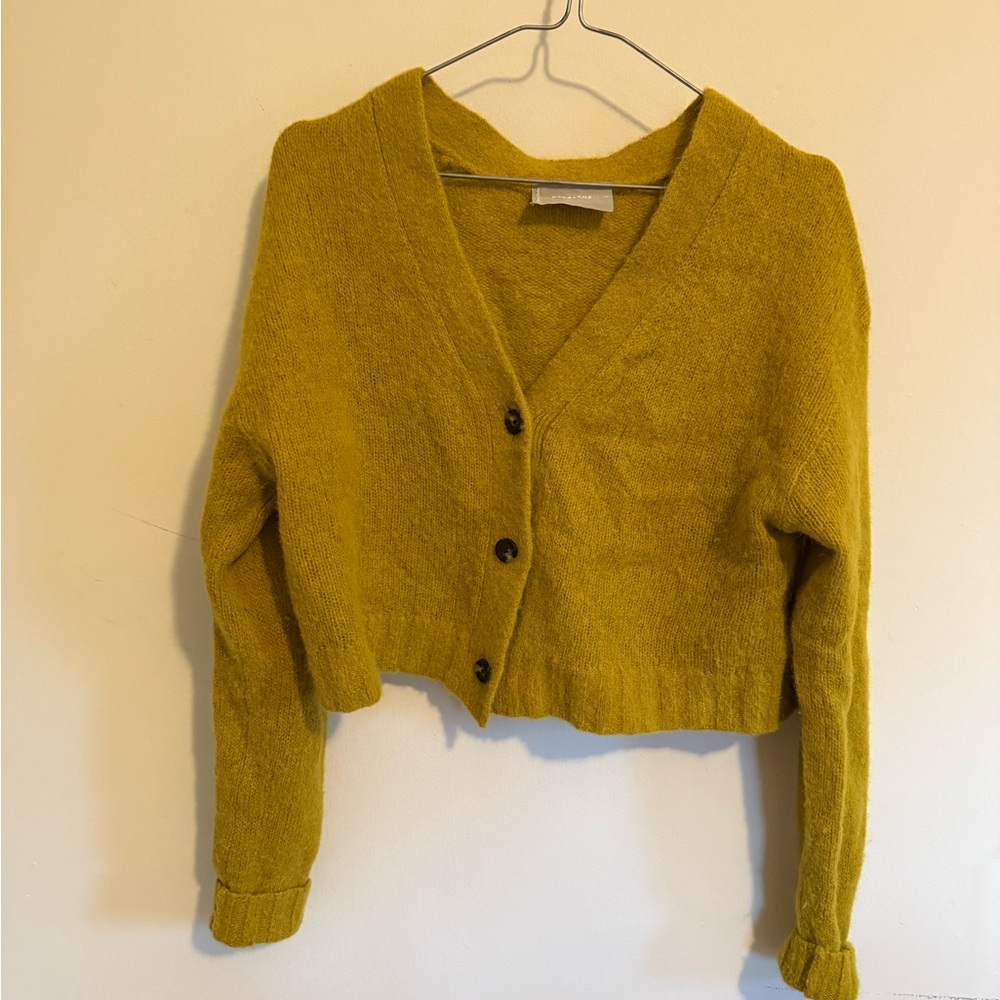 Everlane fuzzy cropped chartreuse cardigan